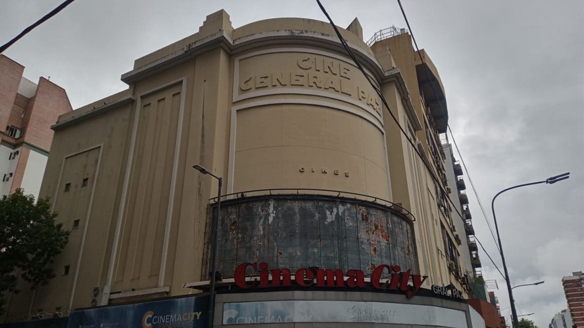 En Instagram y Facebook, se armó el grupo “Salvemos el cine General Paz”.