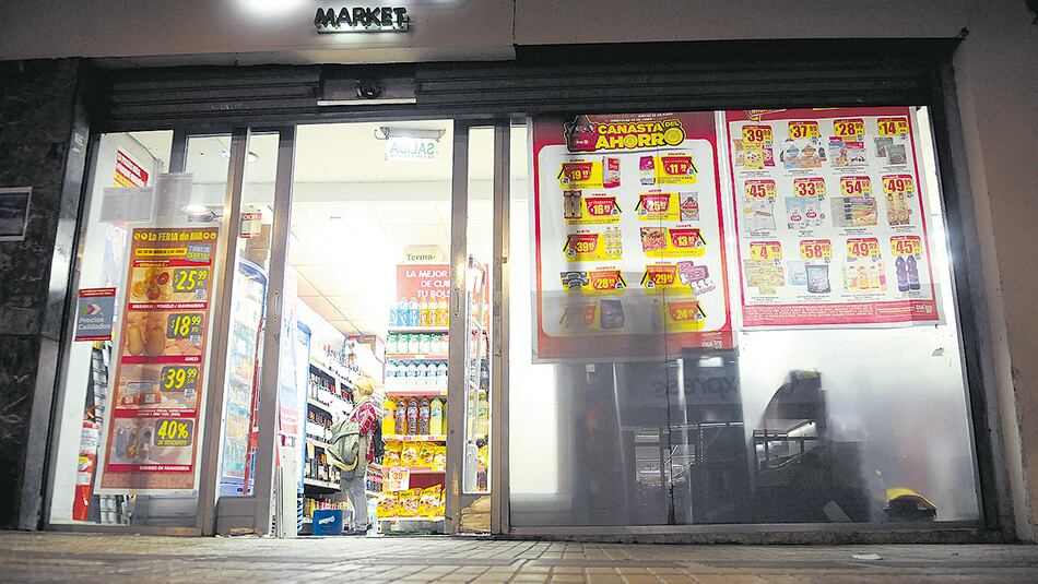 En lácteos, limpieza o alimentos, son las propias líderes las que promueven las marcas de reemplazo.