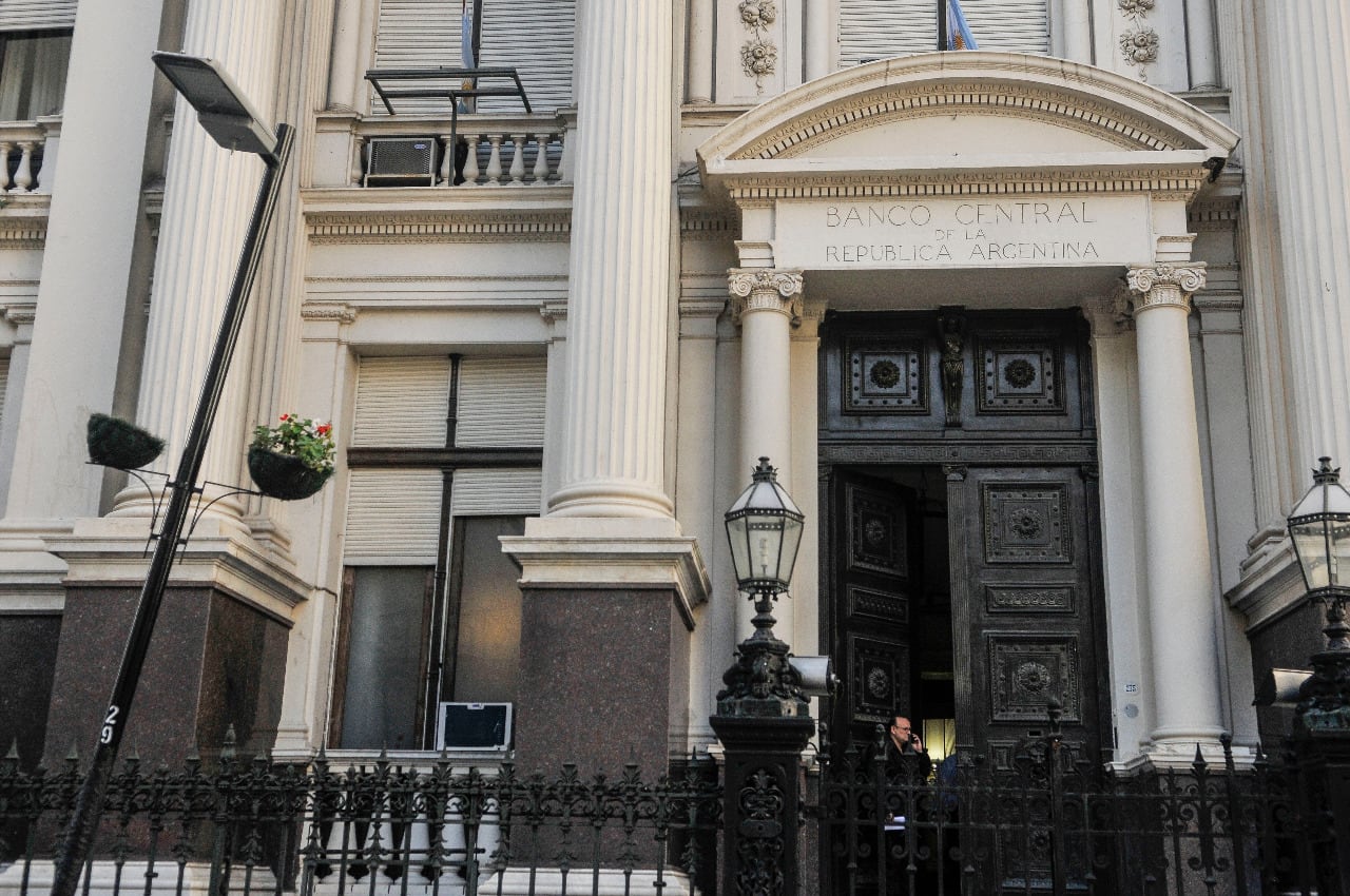 El Central fijó un piso de tasa de interés para colocaciones de hasta 4 millones de pesos.