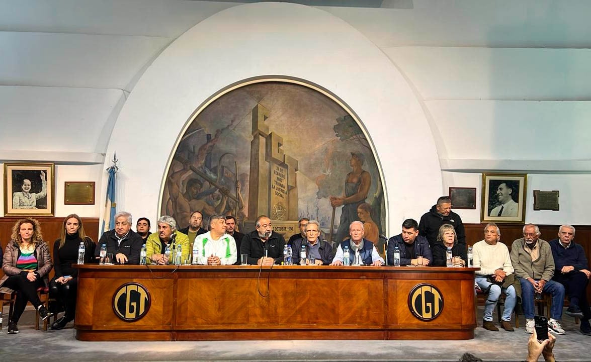 En la CGT ya habrían definido que Gerardo Martínez se sentará en la mesa del Consejo de Mayo.