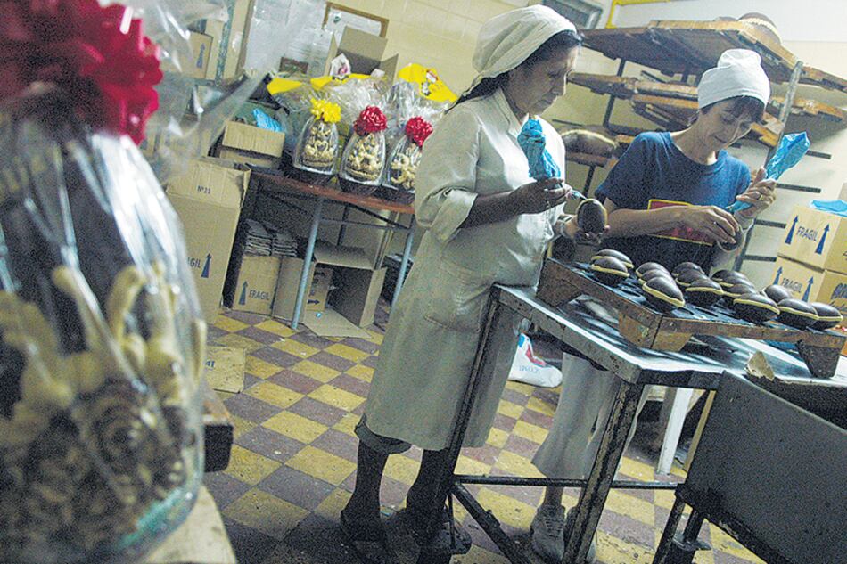 Los obreros de Arrufat ofrecerán sus productos este fin de semana a mitad de precio en la sede de la fábrica.