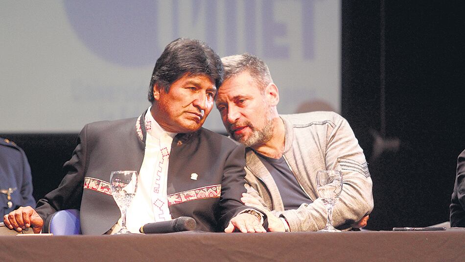 El presidente de Bolivia, Evo Morales, dio un mensaje de apoyo a los pueblos latinoamericanos.