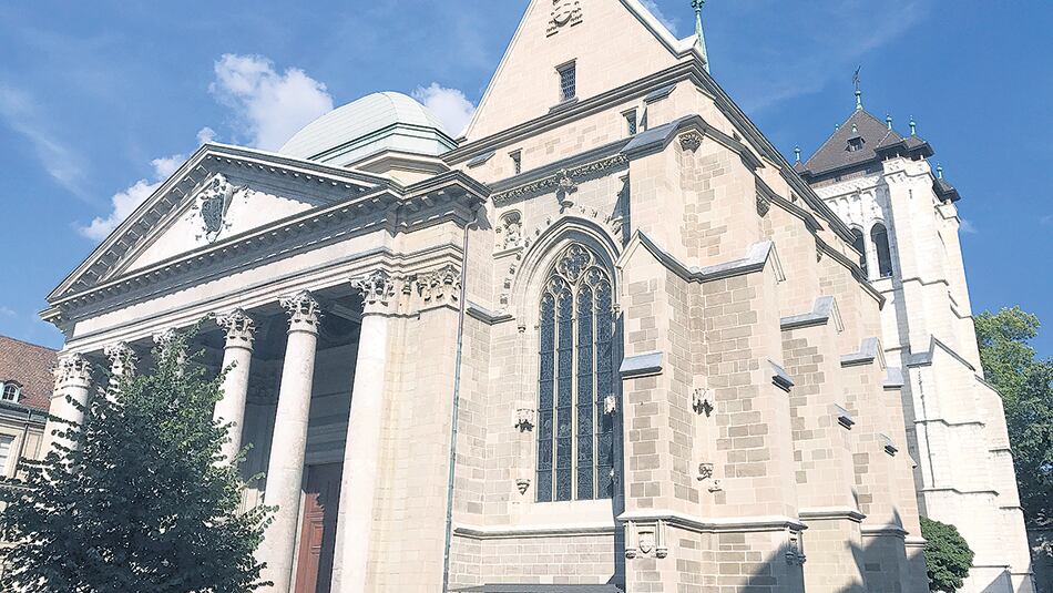 La catedral de St. Pierre, austeridad luterana para la Ruta de la Reforma.