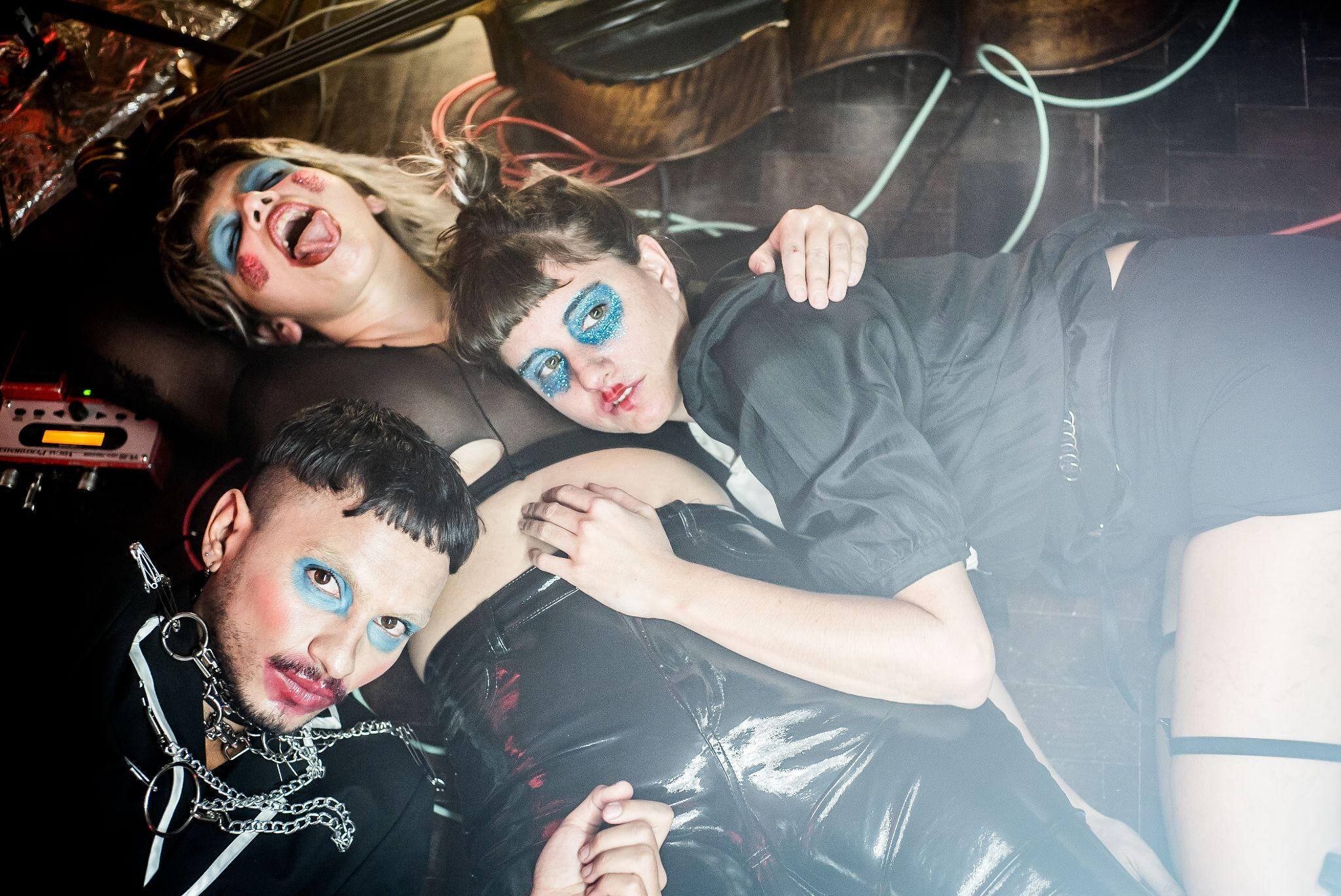 Las Ex, Riel, Fin del Mundo y Blanco Teta  (foto) serán algunxs participantes del ciclo en vivo en Buenos Aires de la radio de Seattle