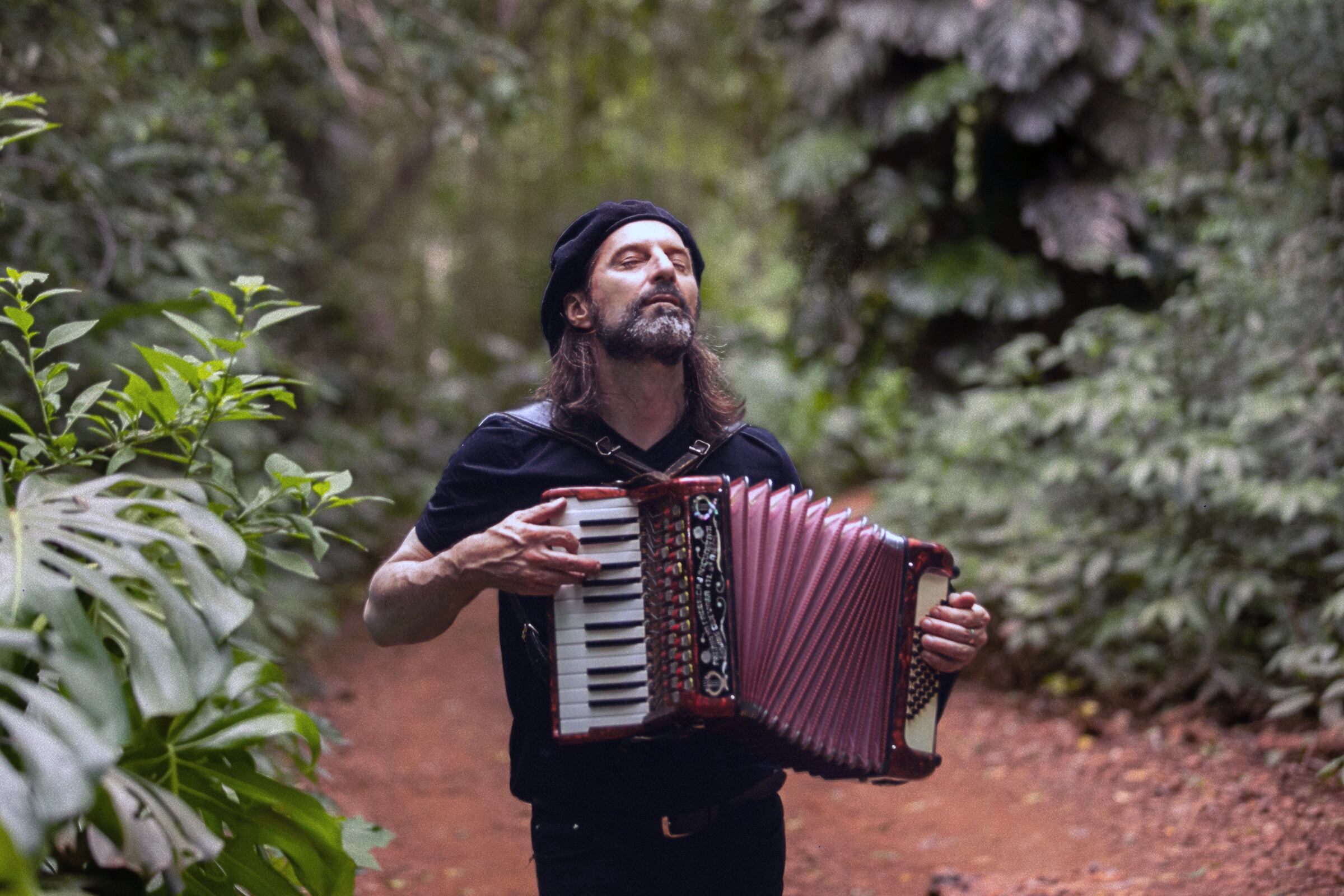 Eiké será el 13° álbum de Spasiuk, en una carrera que lleva 35 años.