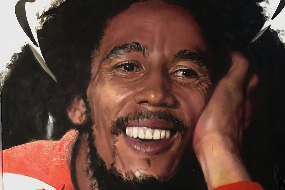El mural que pintó el artista urbano Maximilia Bagnasco, en el mausoleo de Bob Marley en Jamaica. (Foto: @maxibagnasco)