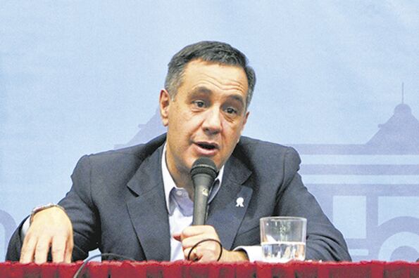 Los docentes cuestionaron la decisión del ministro Finocchiaro.