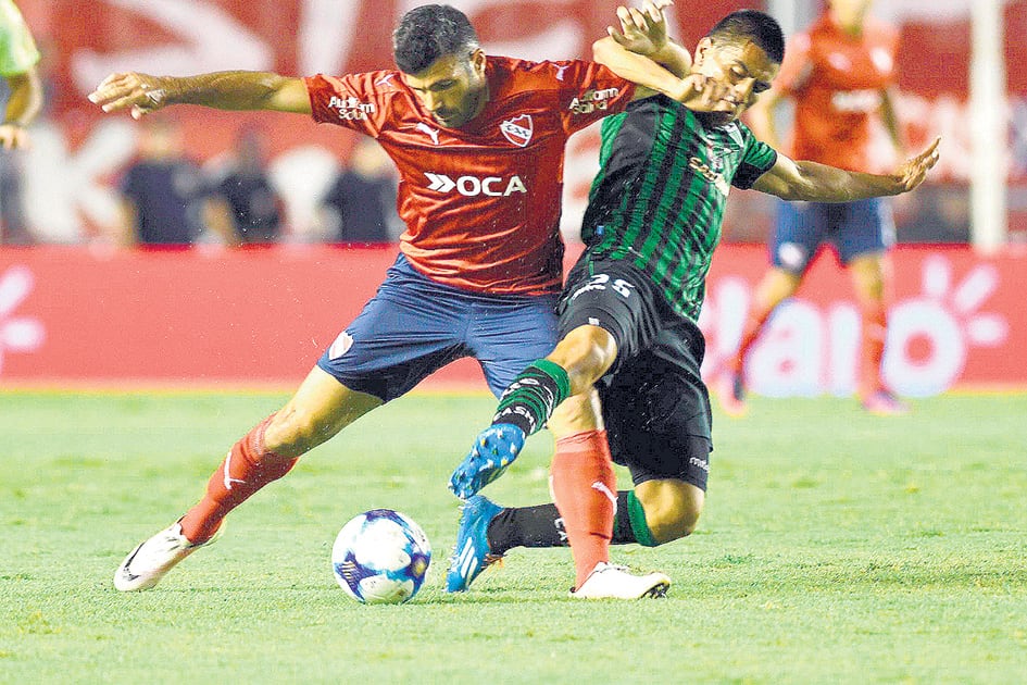 El Rojo no supo romper el cerco defensivo que le plantearon los visitantes.