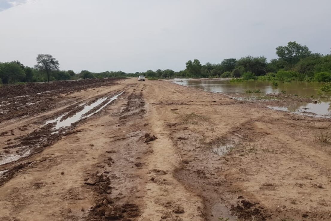 La ruta 54, entre La Estrella y Misión La Paz.