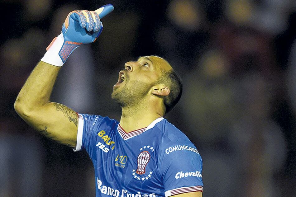 Marcos Díaz es desde ayer nuevo jugador de Boca, luego de quedar libre de Huracán.