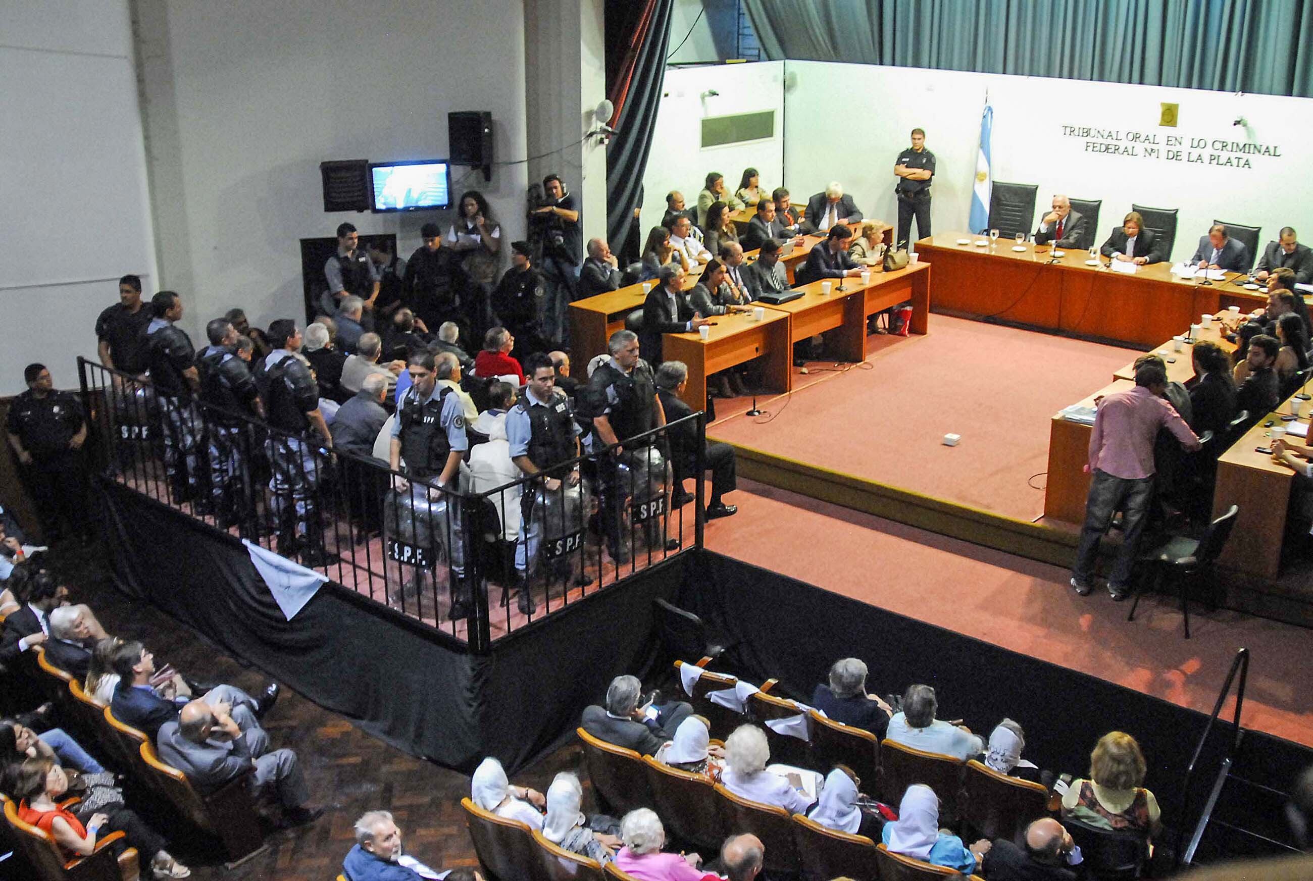 El Tribunal Oral Federal 1 de La Plata durante la sentencia del juicio por los crímenes del Circuito Camps.