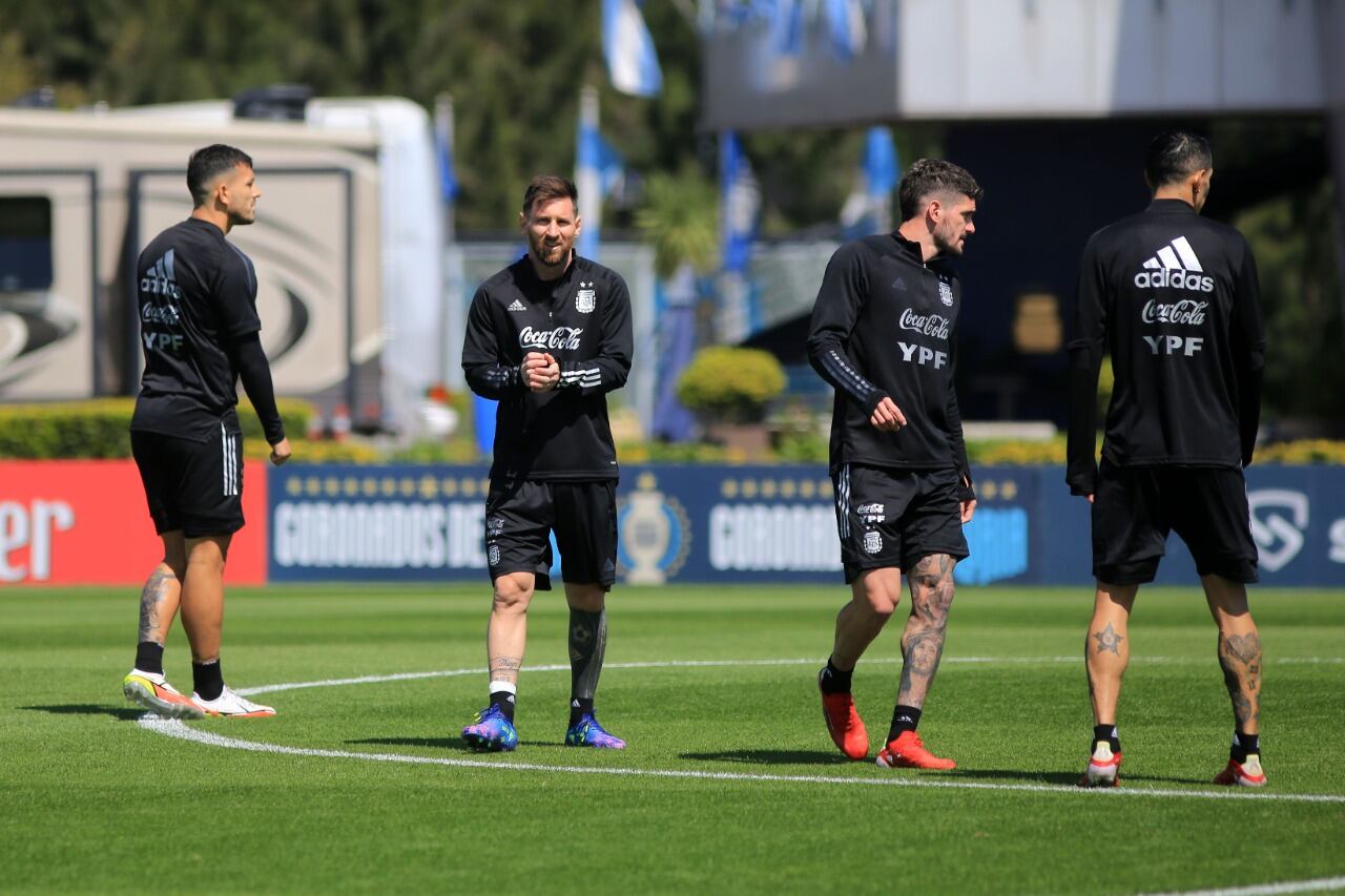 Los titulares en Asunción hicieron trabajos regenerativos en Ezeiza