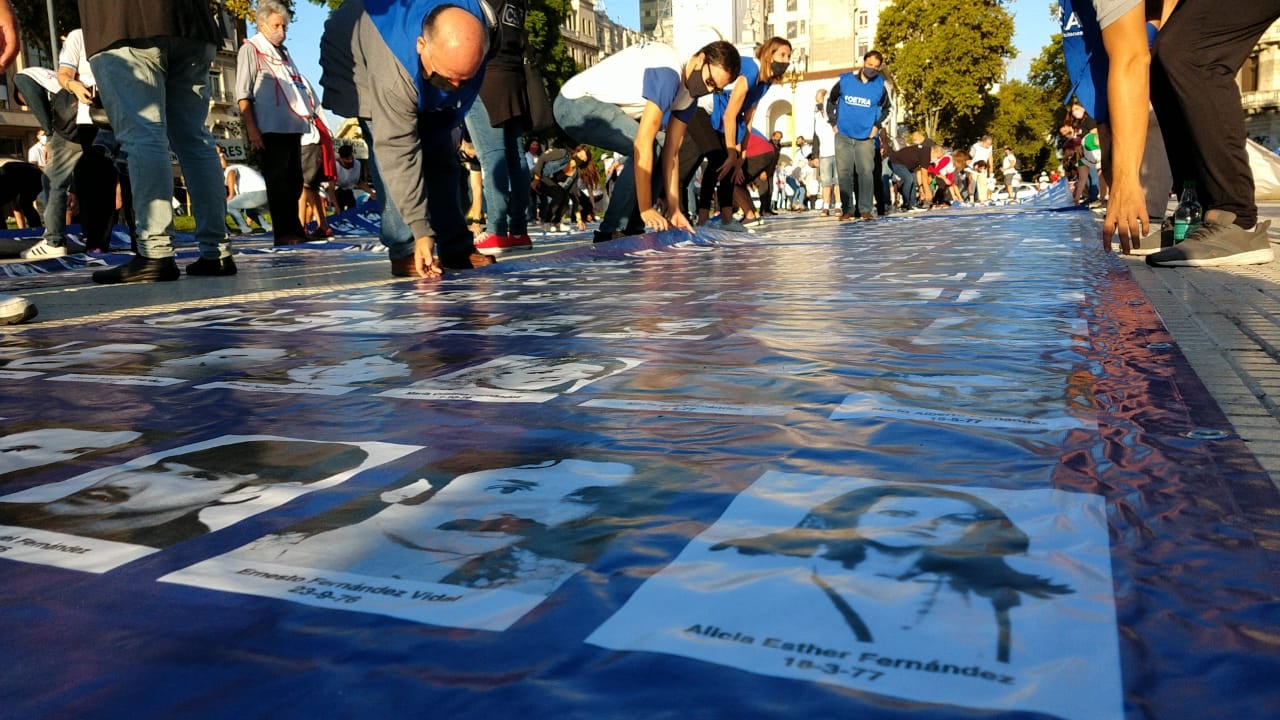 El homenaje no tuvo difusión pública para que no se armara un amontonamiento de gente.