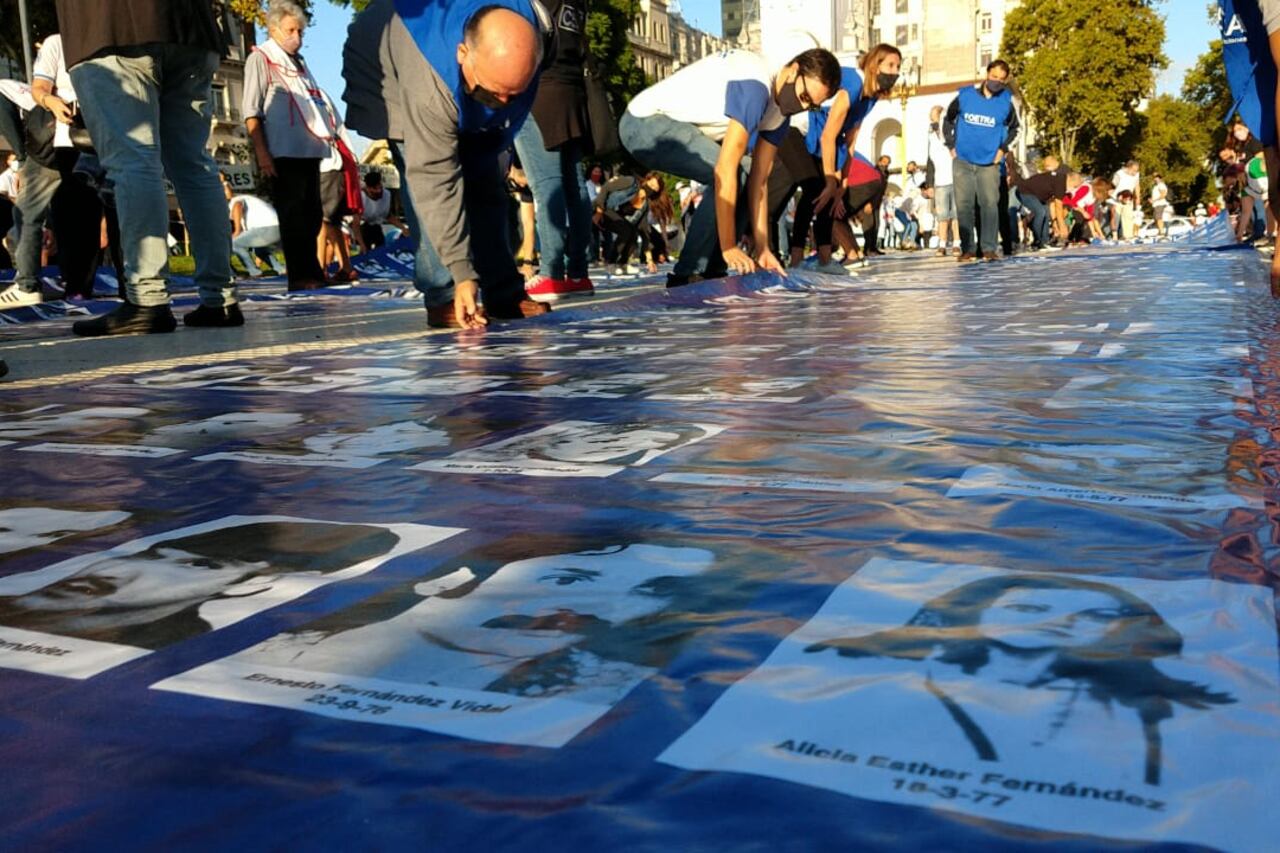 El homenaje no tuvo difusión pública para que no se armara un amontonamiento de gente.