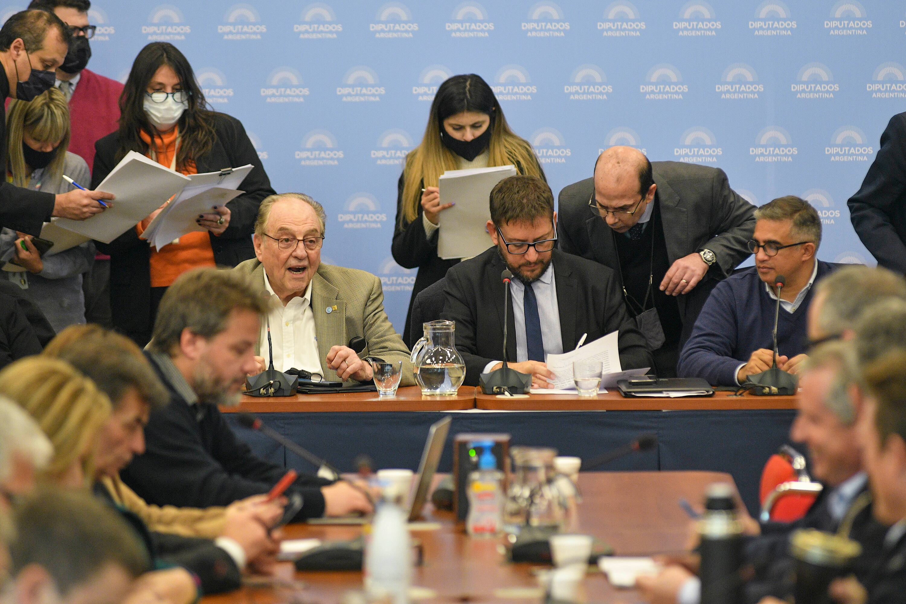 El plenario de comisiones de Finanzas y de Presupuesto escuchó a los damnificados.