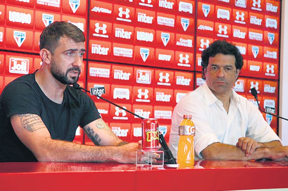 Pratto se despidió del San Pablo con una conferencia de prensa, agradeciendo al club y a los hinchas.