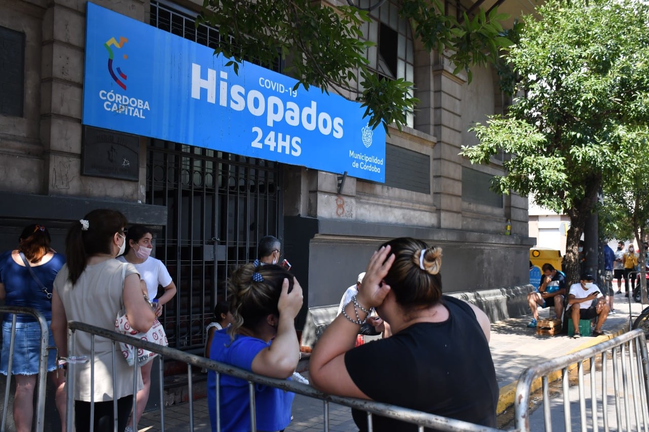 Hay por el momento 1102 personas internadas en Unidades de Terapia Intensiva