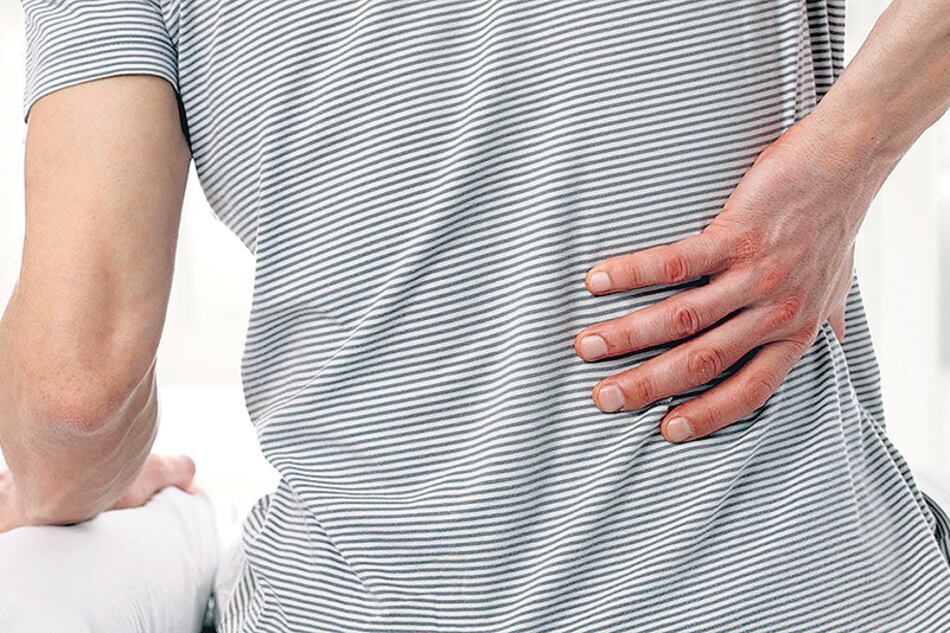 La mayor parte de las veces el dolor de espalda se debe a malas posturas.