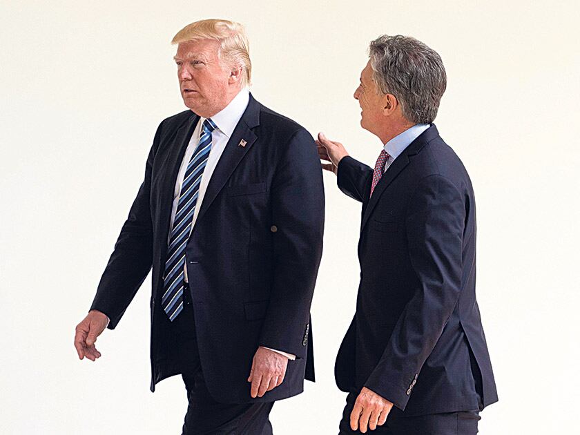 El Gobierno celebró, días atrás, el buen trato que Macri recibió de Donald Trump. Pero “negocios son negocios”.