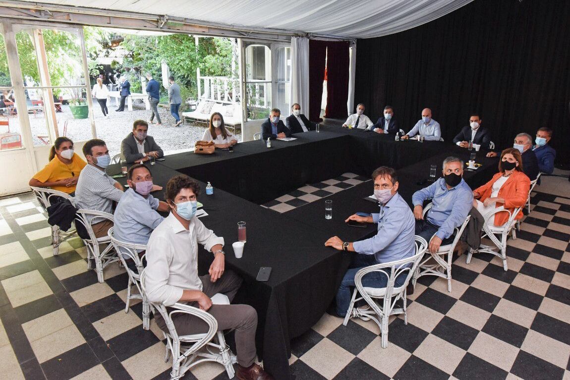 Reunión presencial de JxC realizada en el mes de abril.