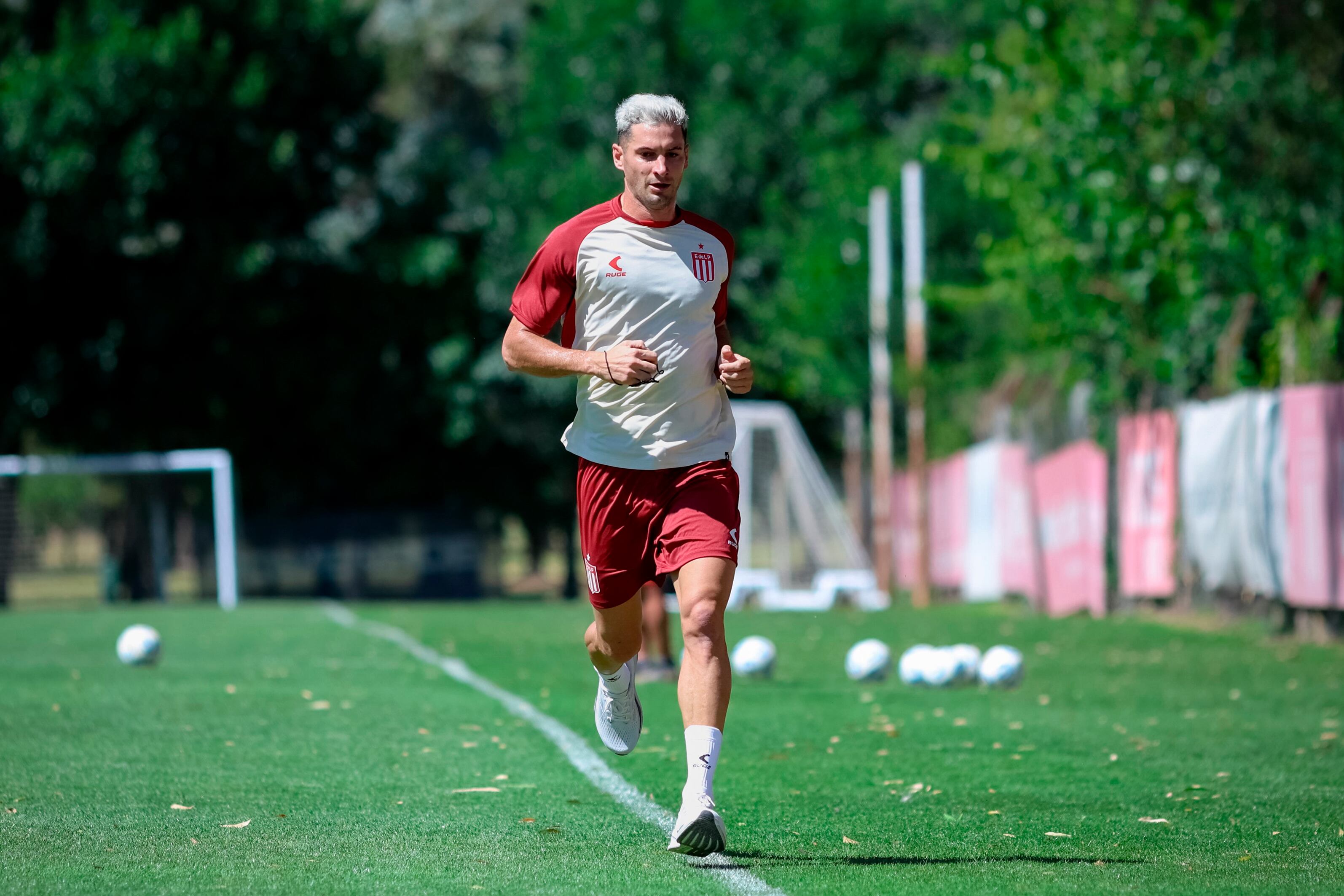 Alario ya cumplió su primera práctica en Estudiantes