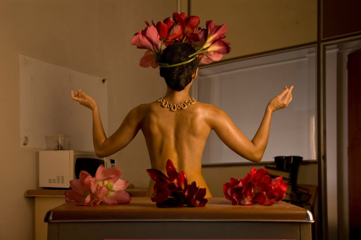 Ensayando la postura nacional (2010)