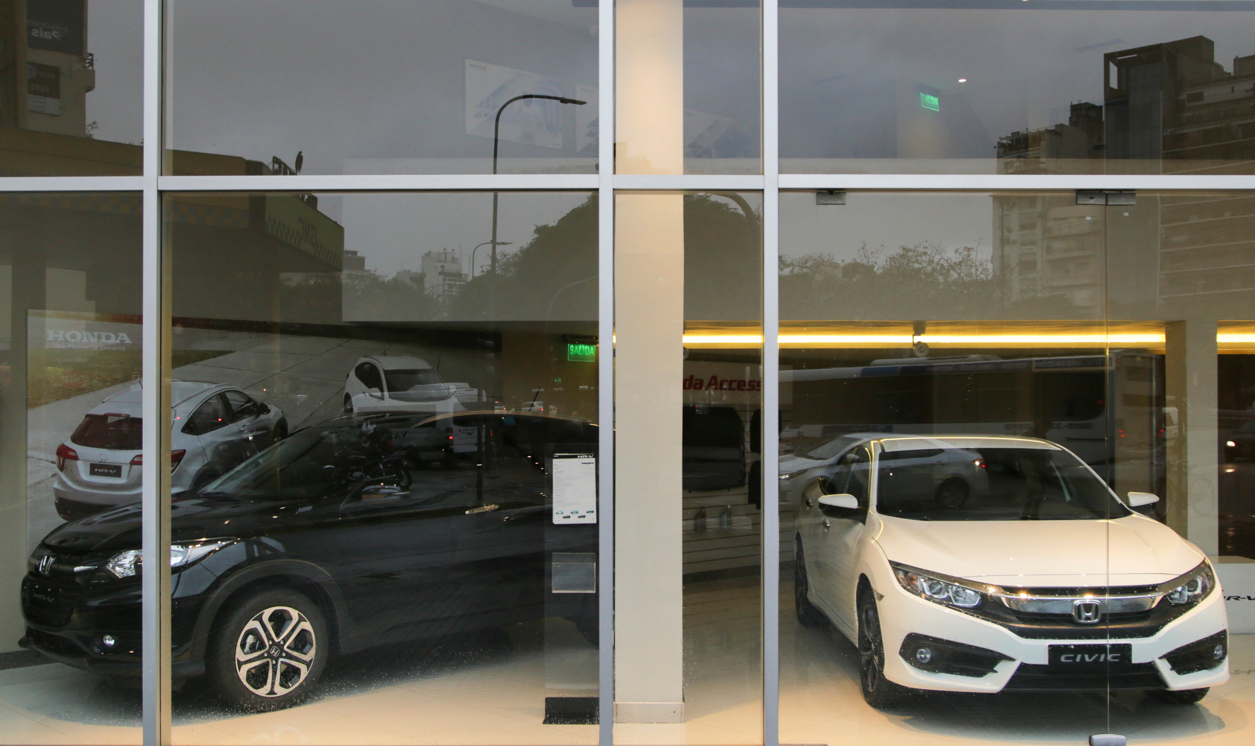 Hay un nivel de sobrestocks de autos que equivale a casi cinco meses de ventas.