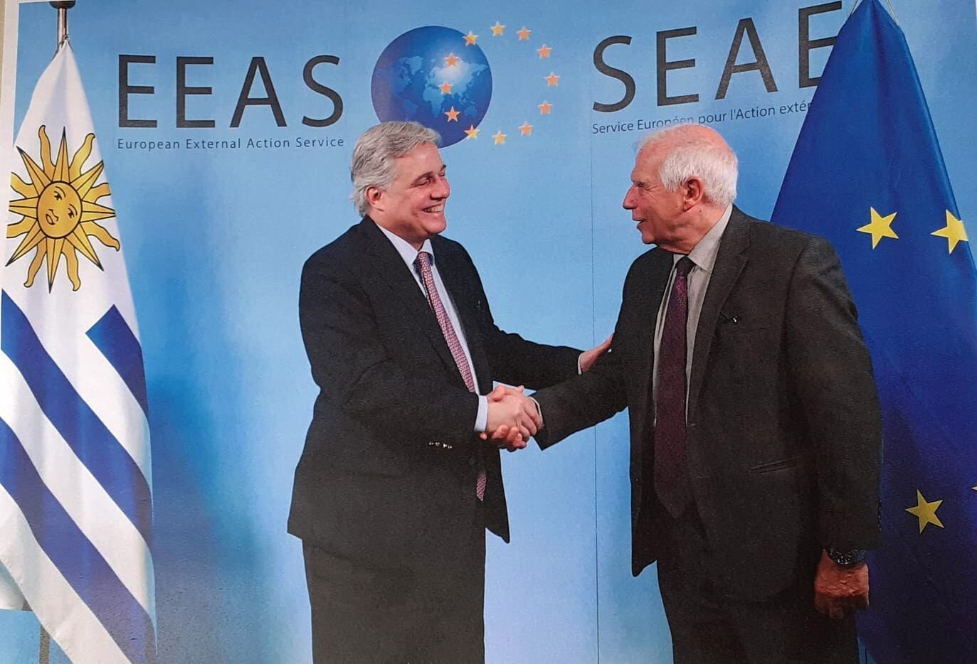 El canciller de Uruguay Francisco Bustillo y el Alto Representante de la Unión Europea Josep Borrell / Twitter del Ministerio de Relaciones Exteriores de Uruguay 