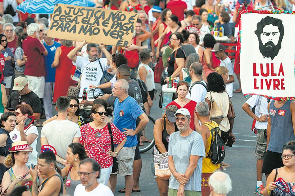 Ayer en Río de Janeiro se movilizaron bajo la consigna “Lula libre”, al igual que en otras ciudades de Brasil.