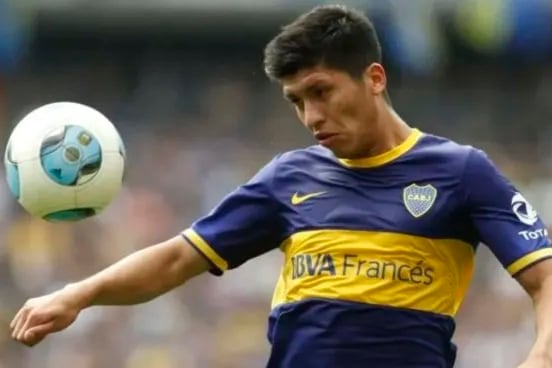 Nahuel Zárate, en su época como defensor xeneize, ahora juega en Deportivo Morón