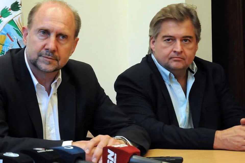 Roberto Mirabella junto al gobernador Omar Perotti.