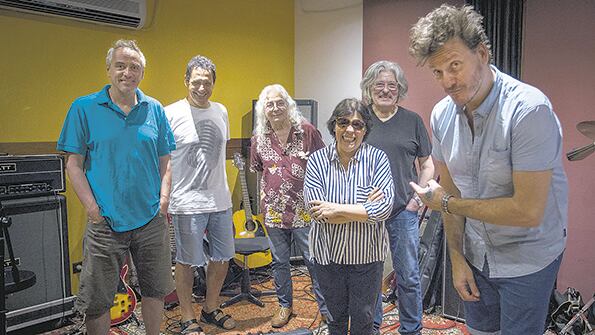 Daniel Ferrón, Ricardo Mollo, Rodolfo García, Liliana Herrero, Machi Rufino y Javier Malosetti, algunos de los participantes.
