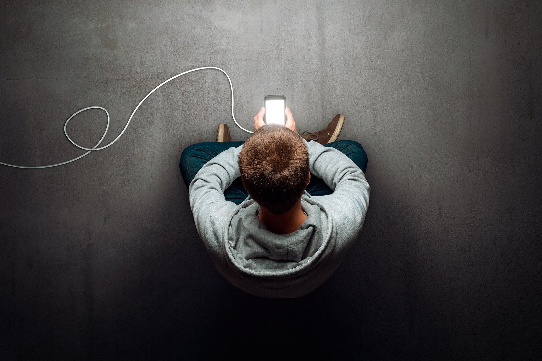 La serie invita a repensar la educación digital, el rol de las familias y la responsabilidad colectiva