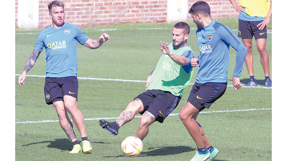 Boca entrenó en Casa Amarilla, donde volverá a trabajar antes del viaje de mañana a Mendoza.