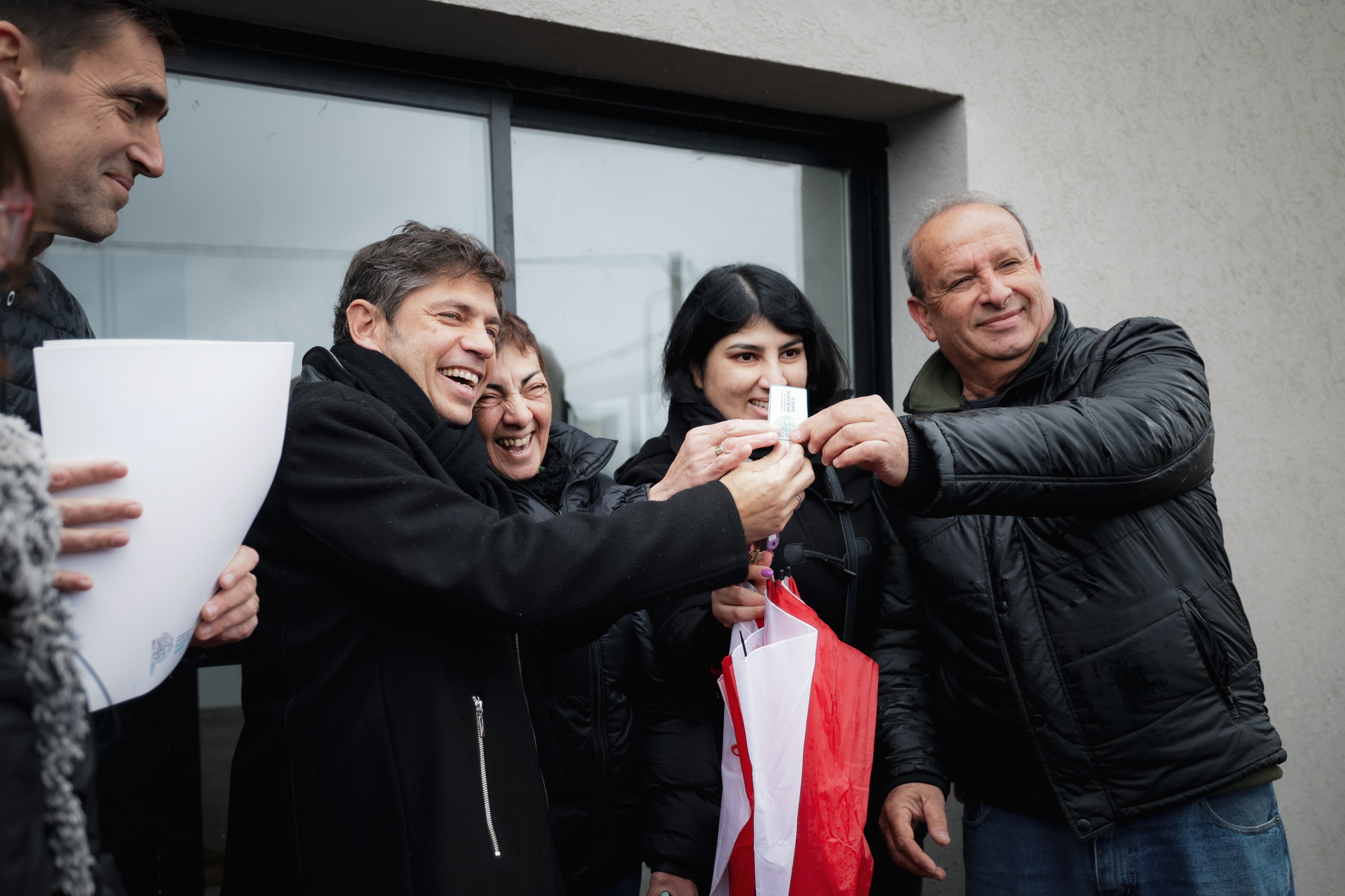 Kicillof llevó su actividad a Tandil y Villa Gesell, un municipio radical y otro peronista.