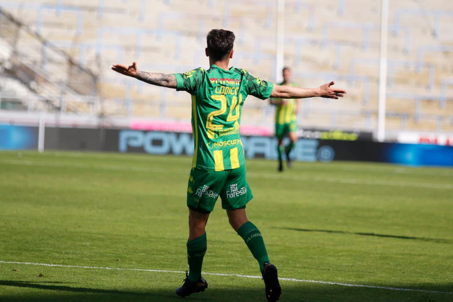 Lodico festeja el gol del triunfo