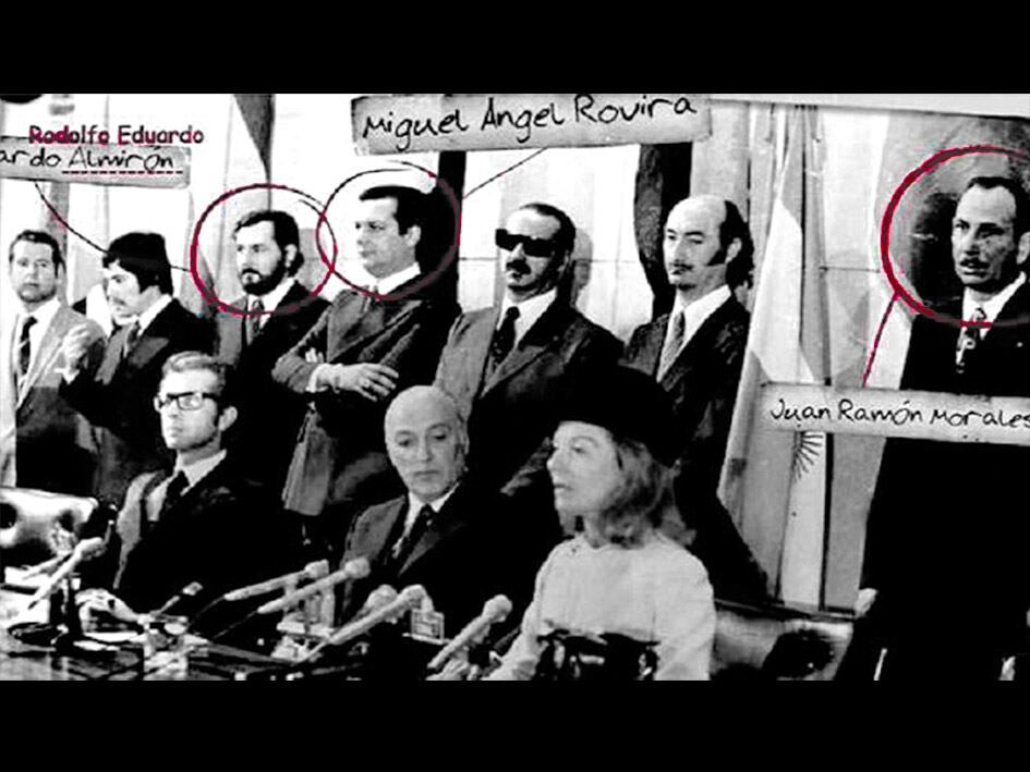 Los miembros de la Triple A en una foto del archivo de Andrea Robles, hija de César Robles.  