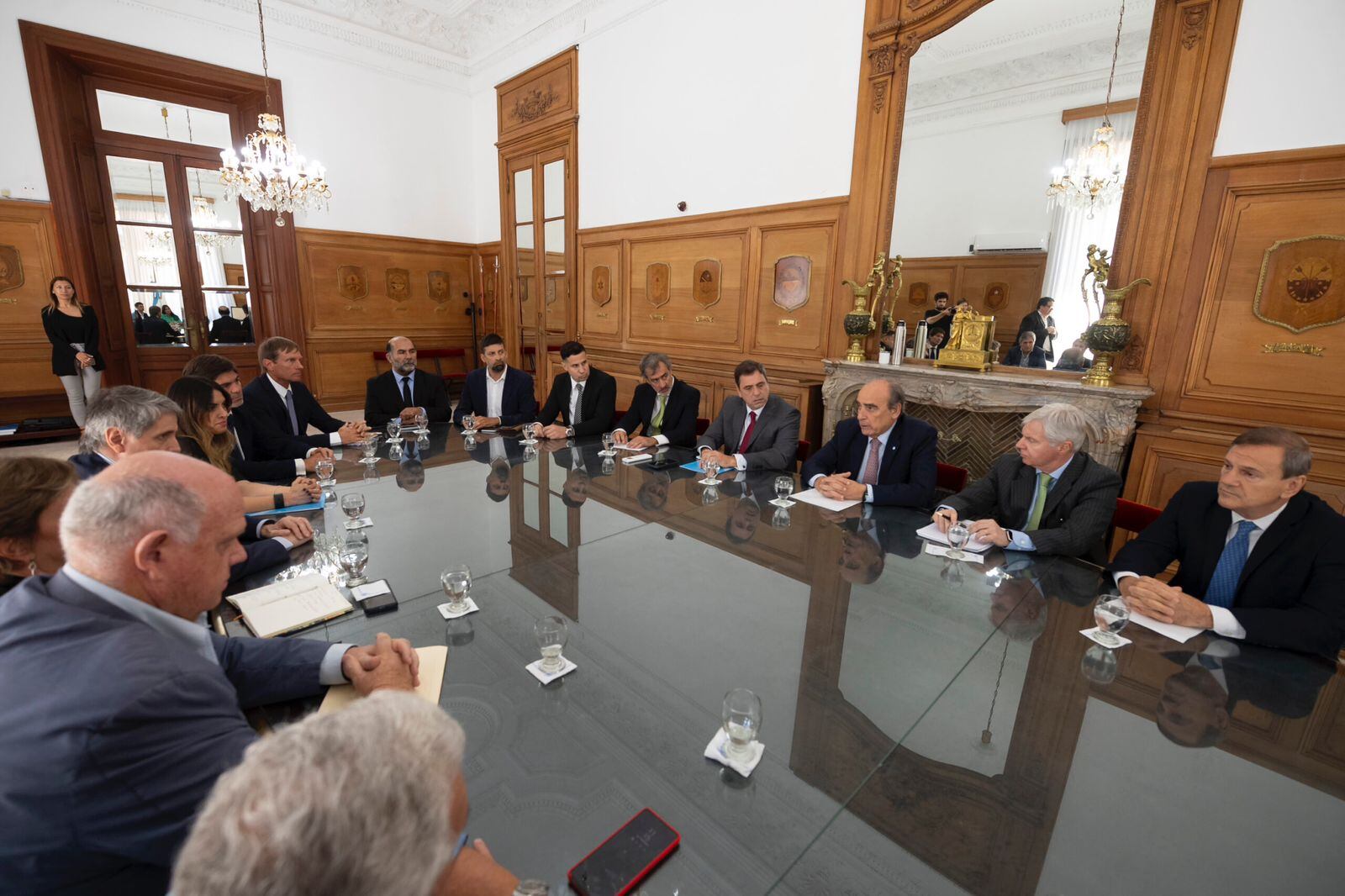 Yanina Martínez en reunión en la Casa Rosada.
