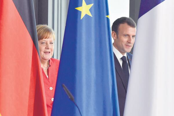 Merkel y Macron reafirmaron ayer la voluntad de superar sus diferencias.