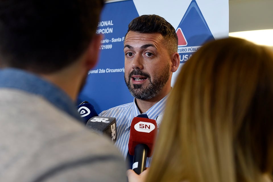 El fiscal Carbone denunció la amenaza.