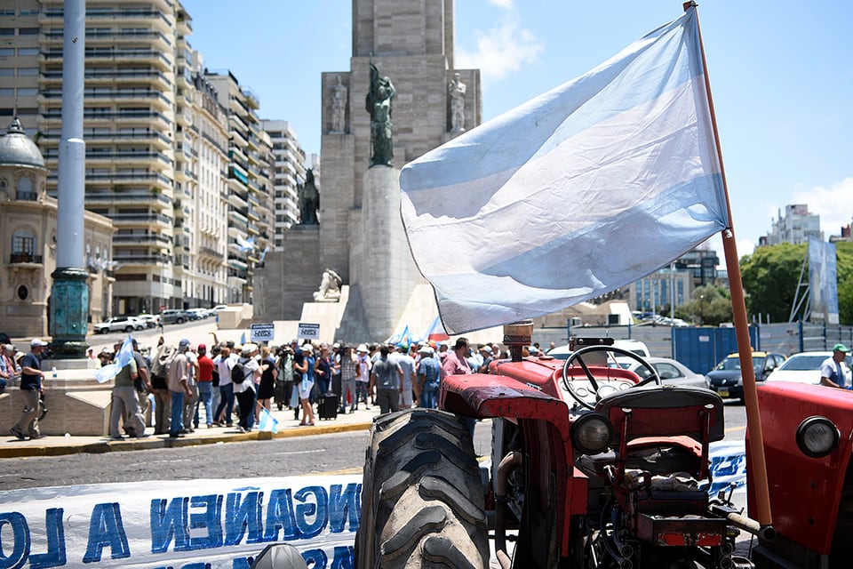 La convocatoria fue "Campo + Ciudad", pero no alcanzó masividad.