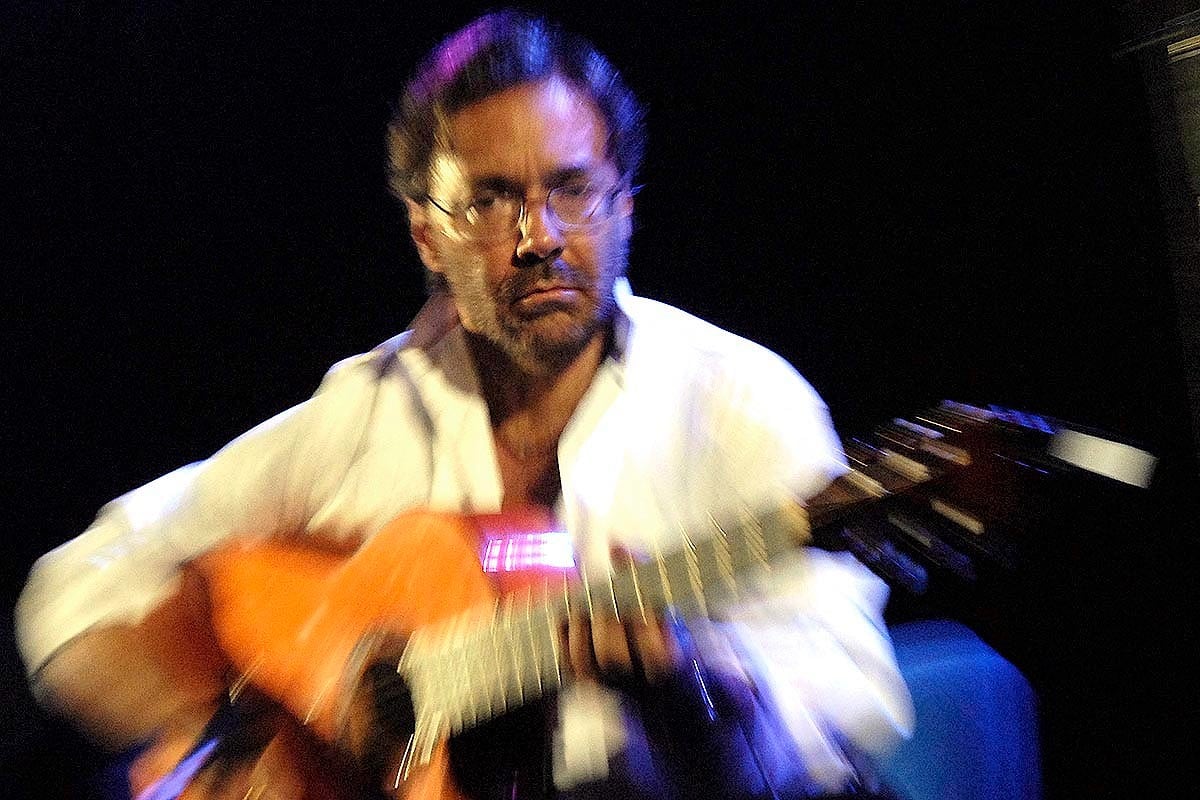 El nuevo álbum de Di Meola es un vinilo doble.