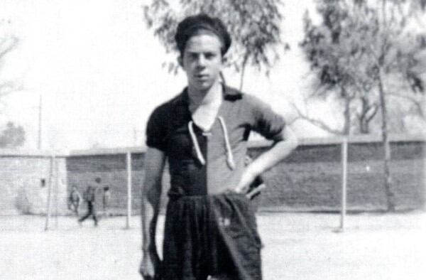Miguel Ragone, futbolista del Club Libertad.
