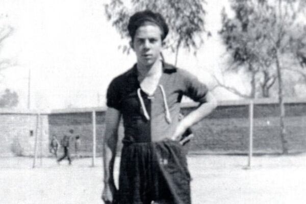 Miguel Ragone, futbolista del Club Libertad.