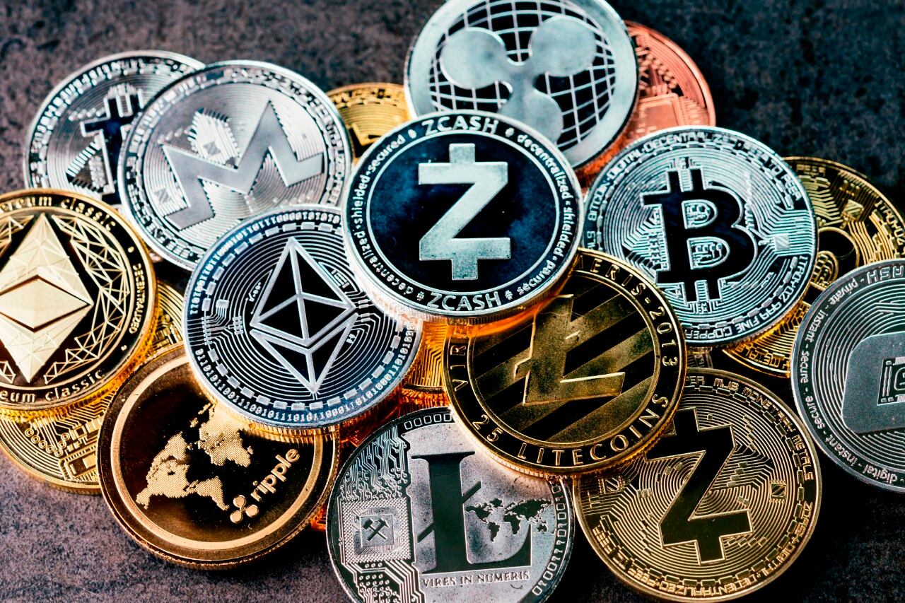 Las criptomonedas disputan negocios a los actores financieros convencionales.
