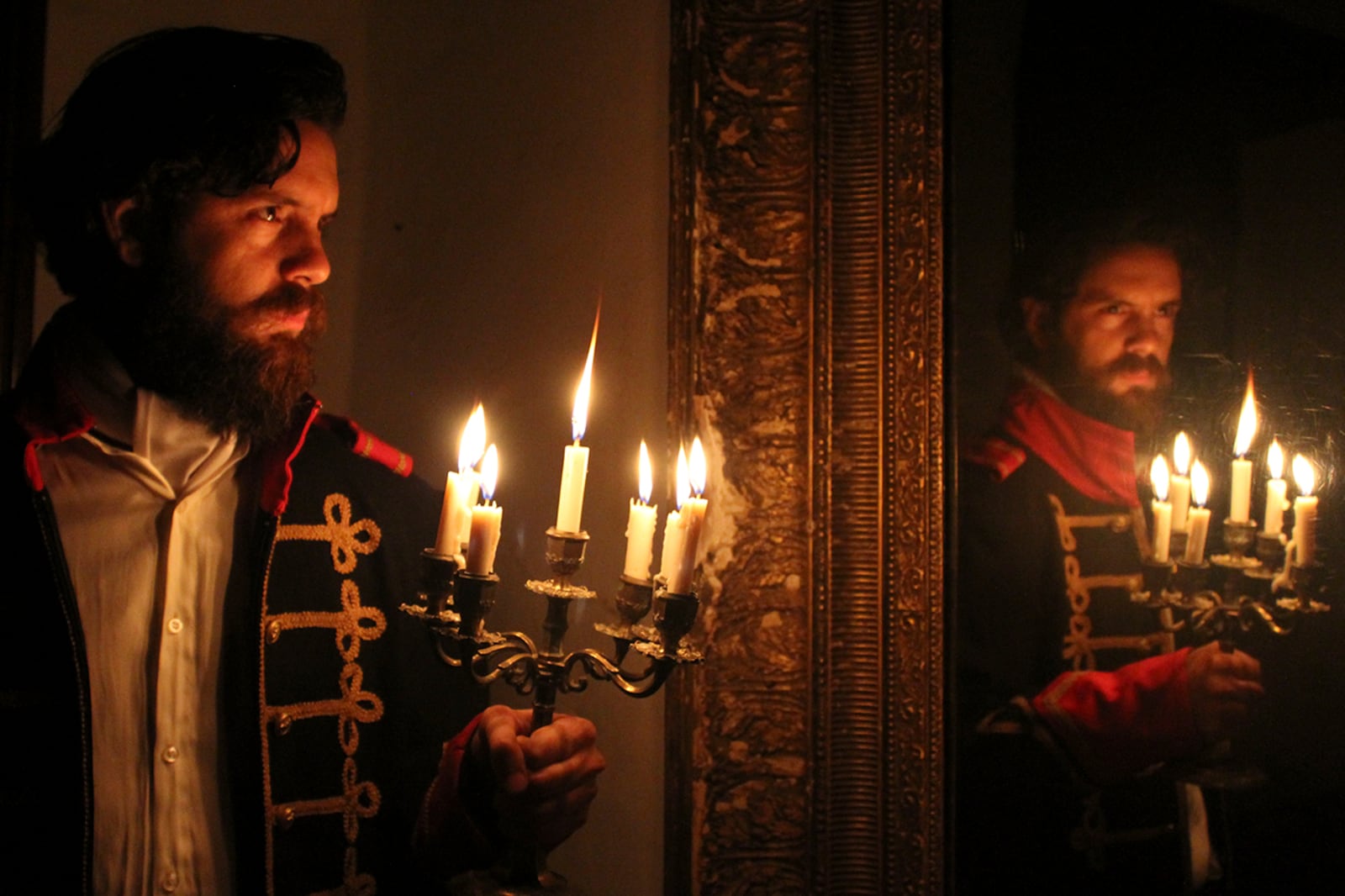 Andrés Araya García como Martín Miguel de Güemes.