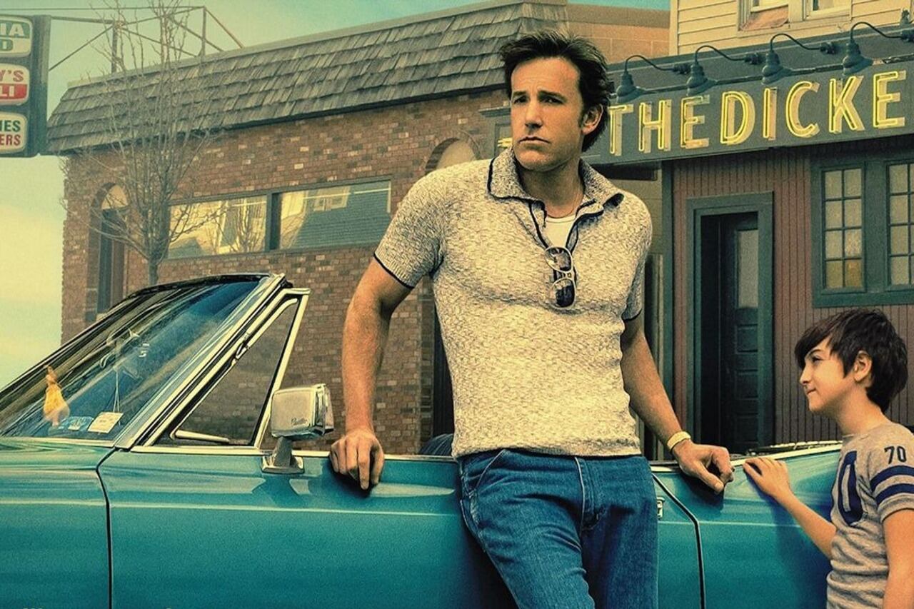 La película de Clooney se basa en un libro de memorias de J. R. Moehringer.