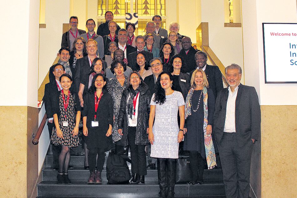 Participantes del primer simposio sobre distribución global, en La Haya.