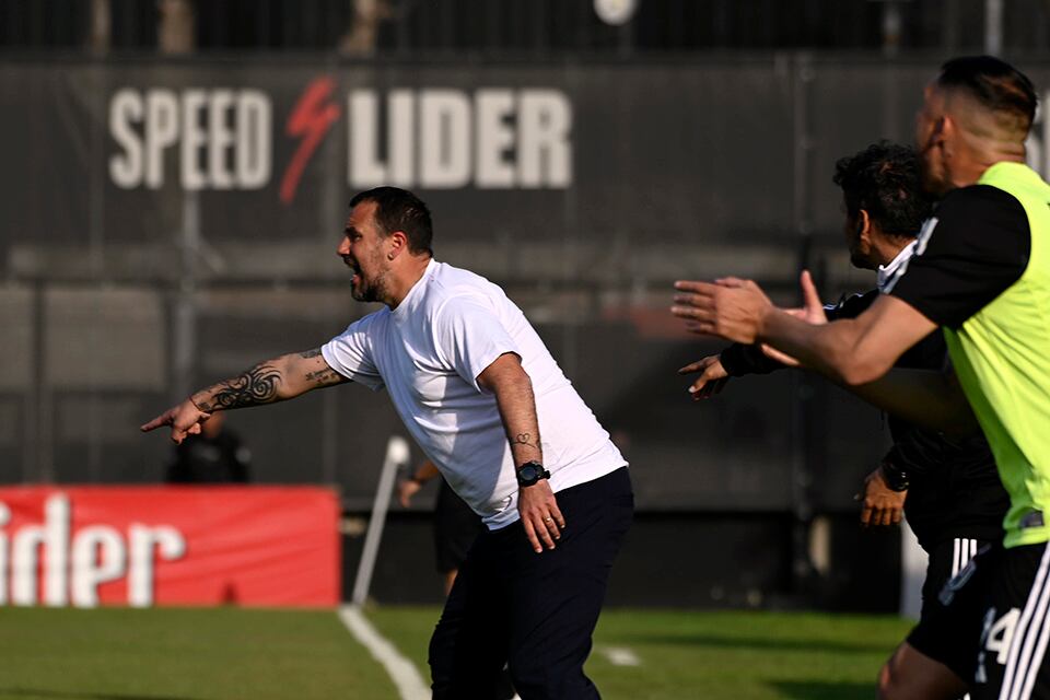 Fabbiani se desvinculó de Riestra porque soñaba con dirigir a Newell's.