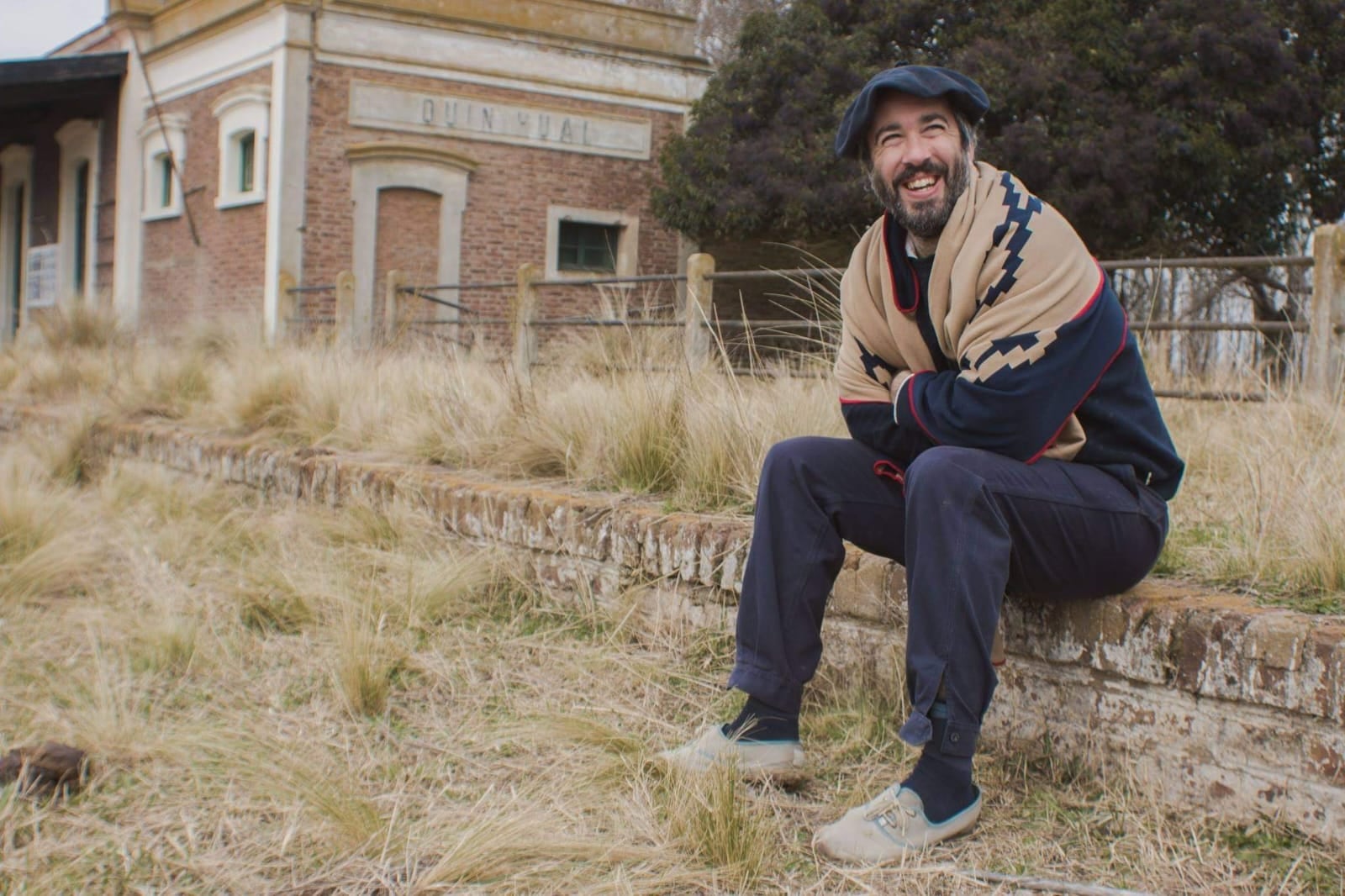 Tomás Migoni, docente de Lomas de Zamora y creador del proyecto documental Pueblos a la Mesa.